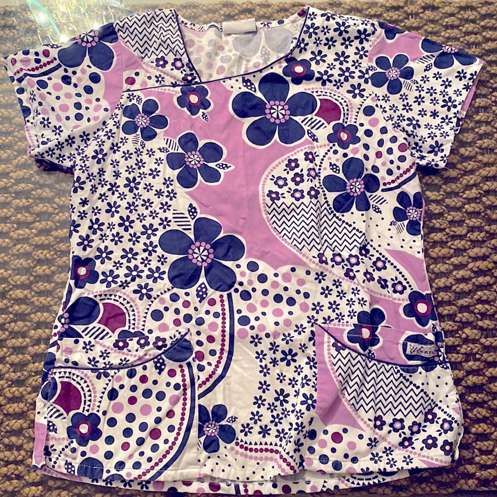 Flower Scrub Top